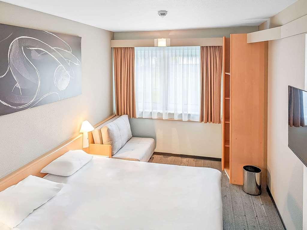 Ibis Luebeck City Room photo